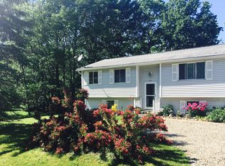 828 Beach Rd, Angola, NY 14006