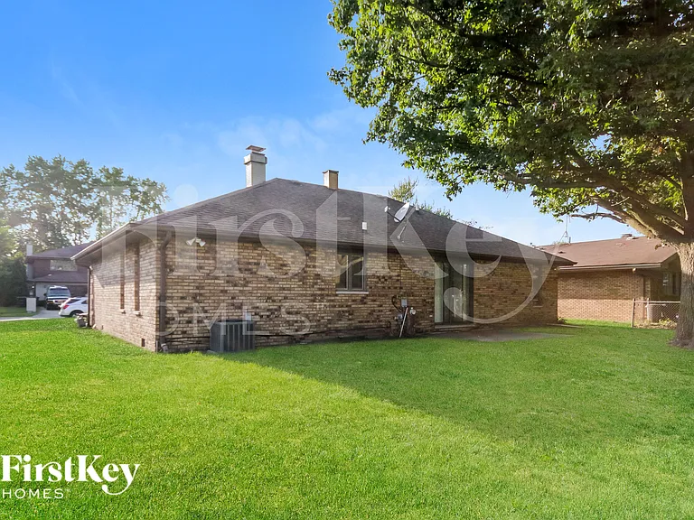 18519 Carriage Ln — Photo 14