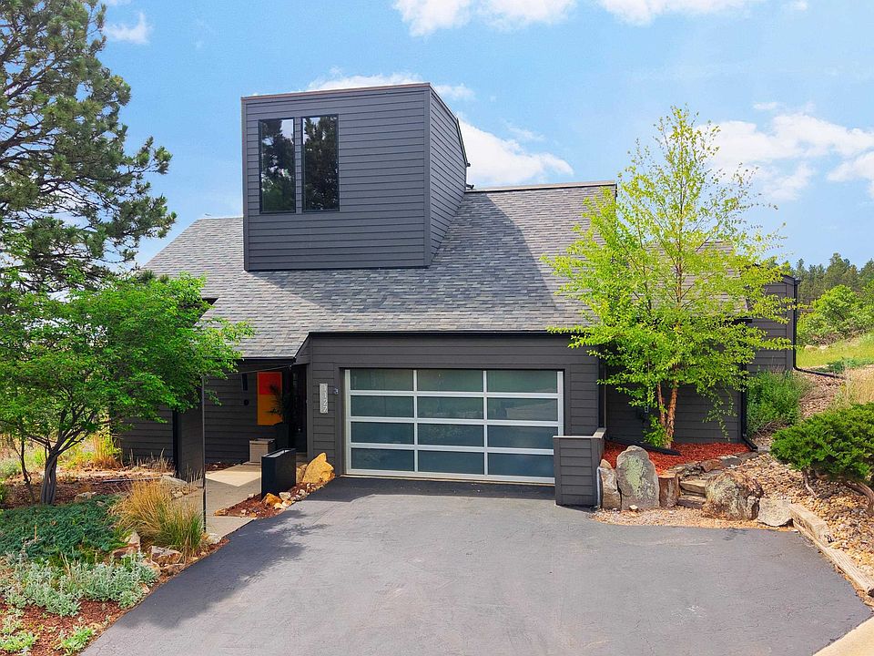 1st image of 1127 Woodridge Dr