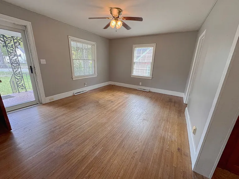 229 Alpine Dr — Photo 1
