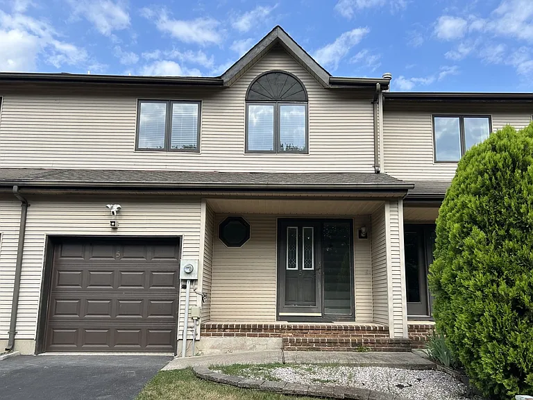 5 Elm Ter — Photo 1