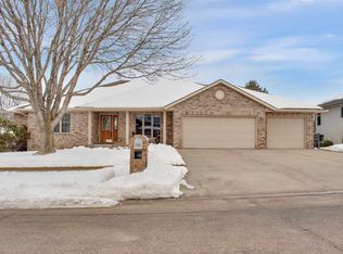 2904 Mach 1 Dr, Norfolk, NE 68701