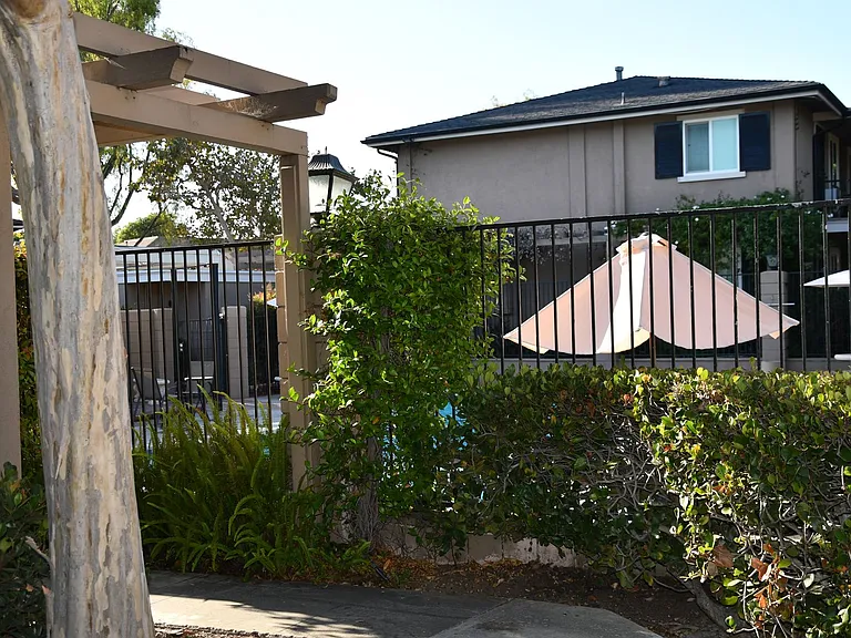 660 S Glassell St #107 — Photo 37