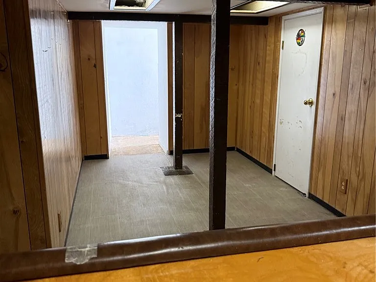 1133 S Van Ness Ave — Photo 17