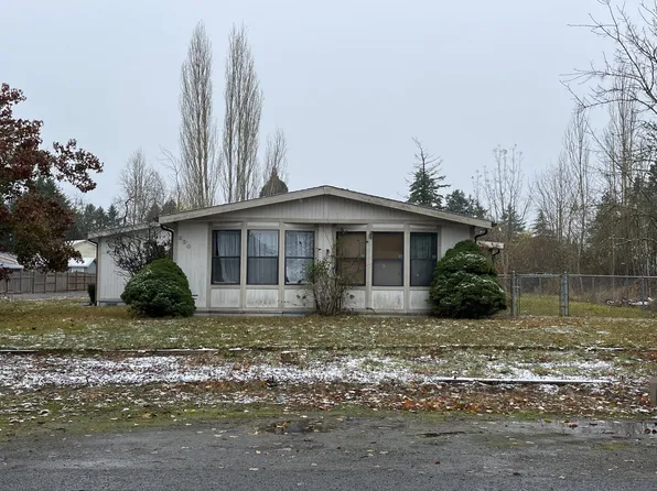 220 118th St E, Tacoma, WA 98445