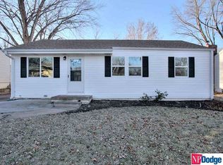 8005 Barbara St, Omaha, NE 68124