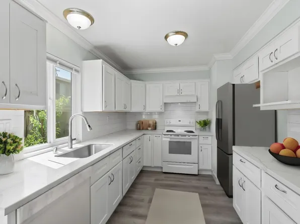 1363 McQuesten Dr APT B, San Jose, CA 95122