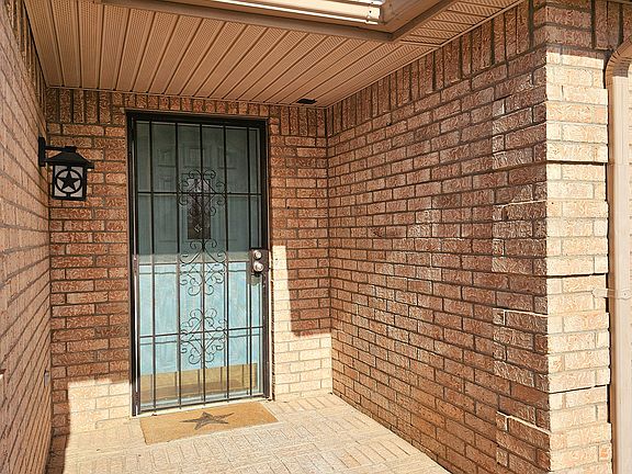 4th image of 6305 Christopher Ln
