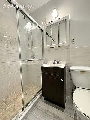 Rented by Bohemia Realty Group | media 7
