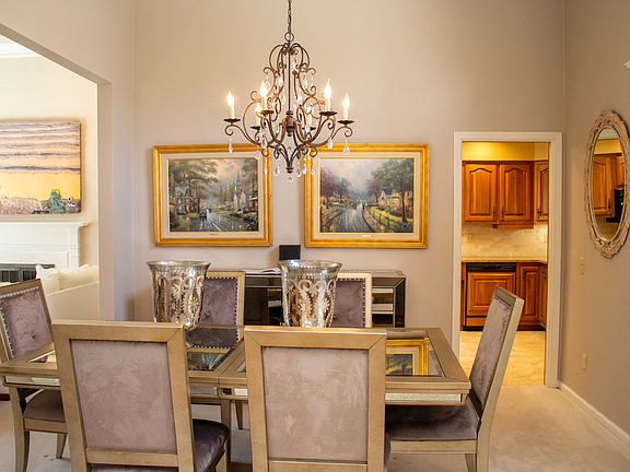5th image of 5359 Winding Creek Dr #32