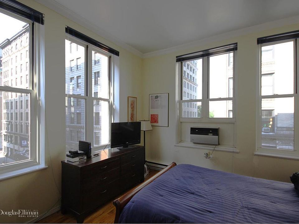 1st image of 15 Waverly Pl #4P