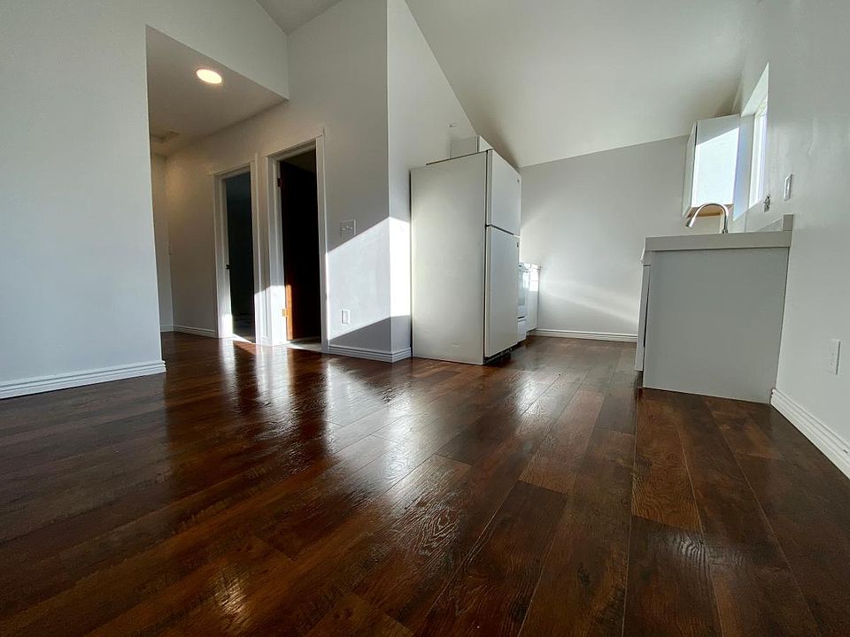 1st image of 413 Grant St #B