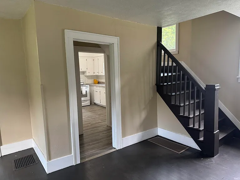 1134 N Johnson St — Photo 5