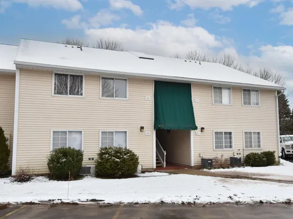 1717 Parknoll LANE #4, Port Washington, WI 53074