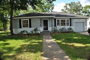 1st image of 3220 13th St
