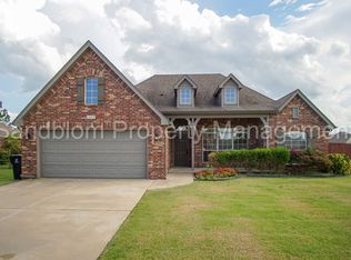 1611 W Austin Pl, Broken Arrow, OK 74011
