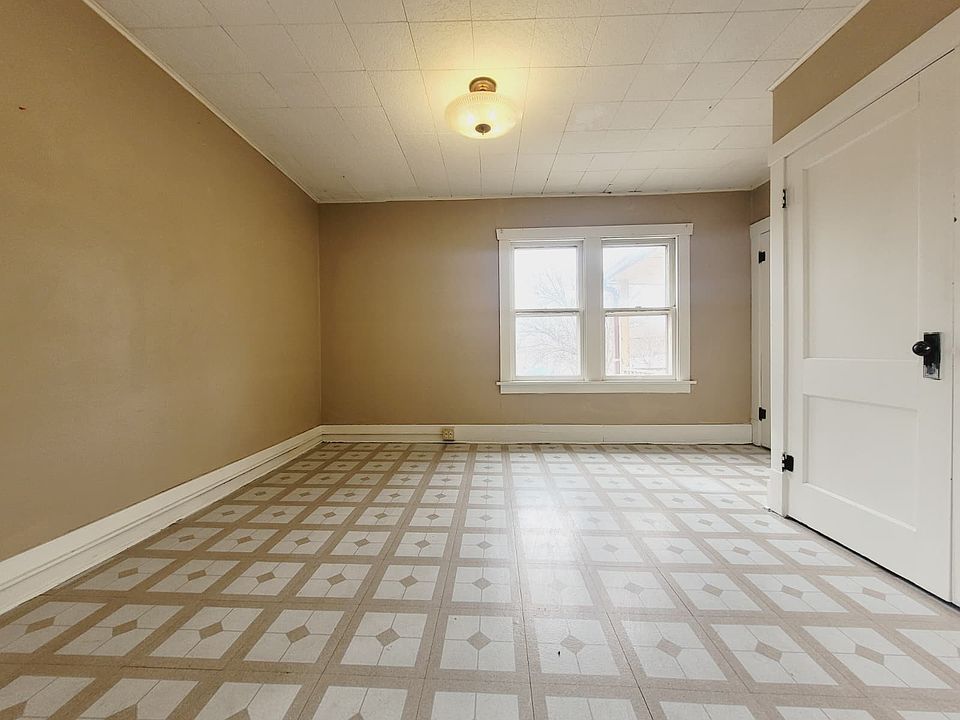 1st image of 1109 N Wheeler Ave #4