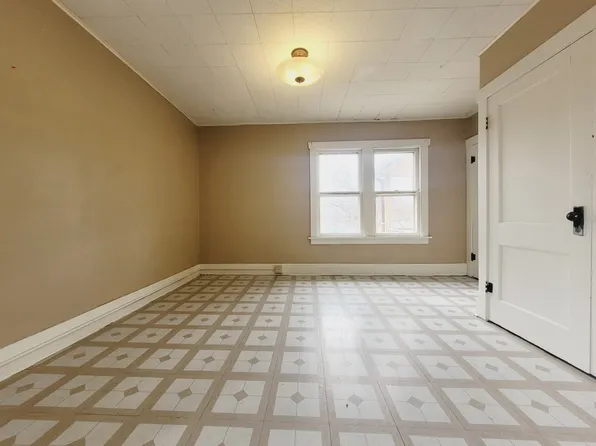 1109 N Wheeler Ave #4, Grand Island, NE 68801