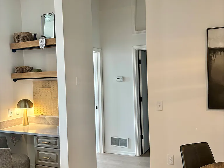 122 N 11th St #401 — Photo 7
