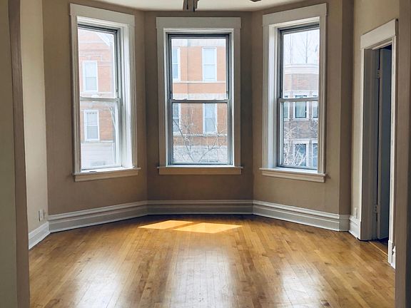 2nd image of 1815 N Paulina St #2