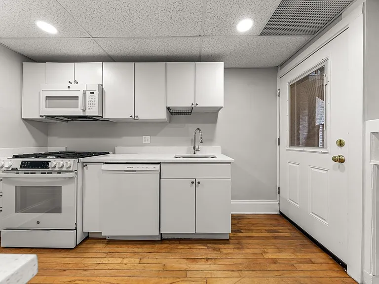 551 Hinman Ave #G — Photo 15