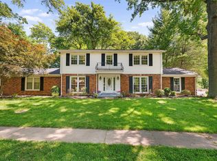 12985 Lampadaire Dr, Saint Louis, MO 63141