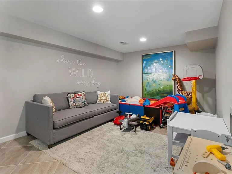 4770 Chatworth Ct — Photo 48