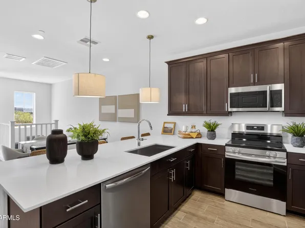 8149 E PETUNIA Avenue #1101, Mesa, AZ 85212