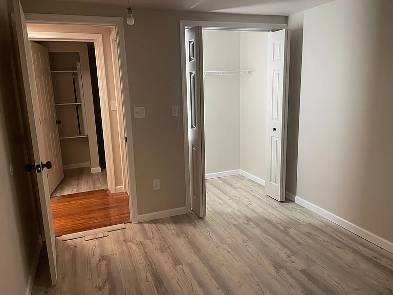 919 Railroad St — Photo 9