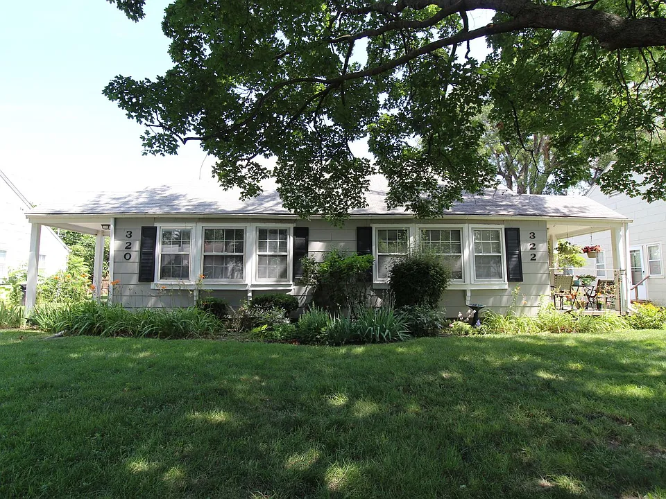 320 E 28th Ave