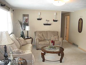 3rd image of 1103 Rosehill Dr