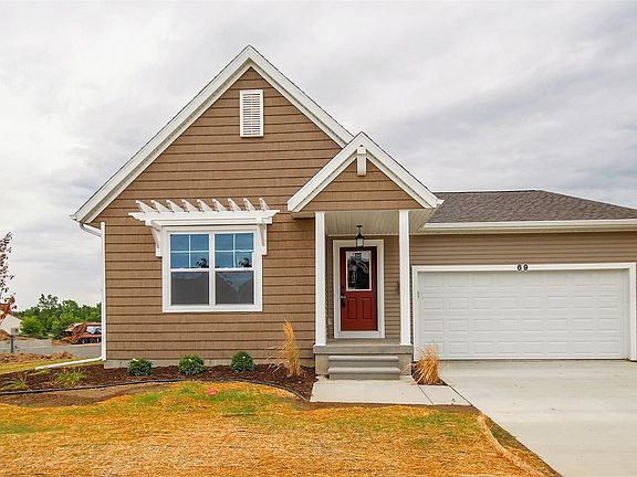 Floor plans and photos shown may include base features along with additional options and upgrades.