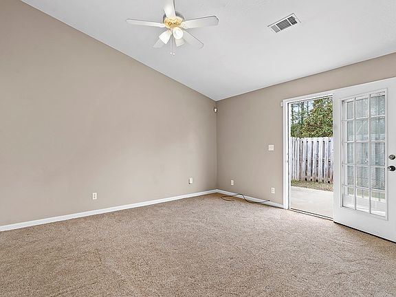 2nd image of 104 Shamrock Dr