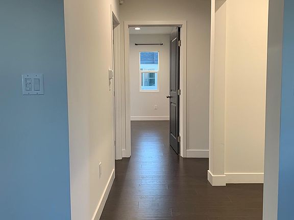 5th image of 15025 Larkspur St