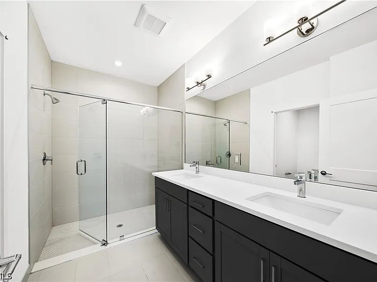 13104 Georges Cay Pl — Photo 30