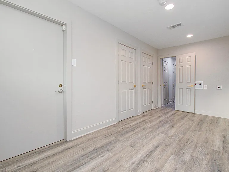 1801 Benbow Way — Photo 18