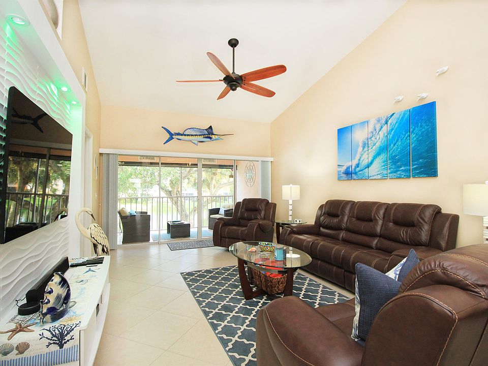 1st image of 760 Wiggins Lake Dr #205-1
