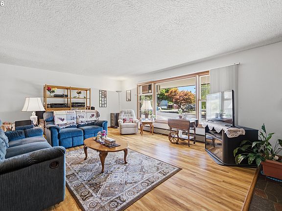 5th image of 6885 SE Molt St