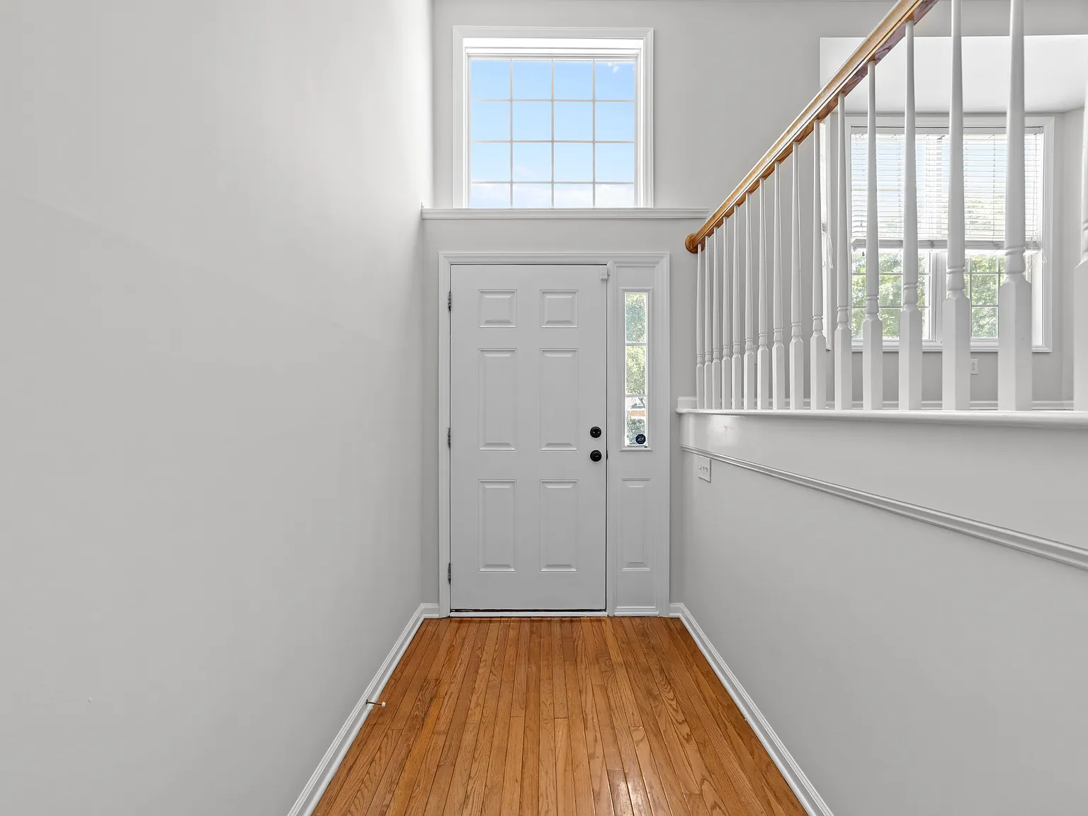 4 bed, 2407 sqft, $2,500 — Photo 3