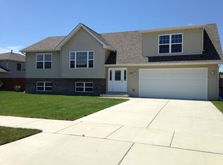 12802 Stevenson St, Cedar Lake, IN 46303
