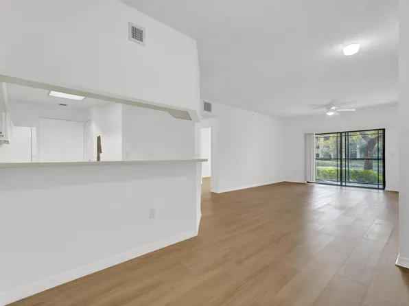 2728 Anzio Ct, Palm Beach Gardens, FL