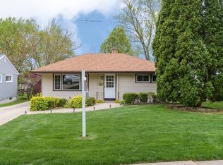 321 W Graham Ave, Lombard, IL 60148