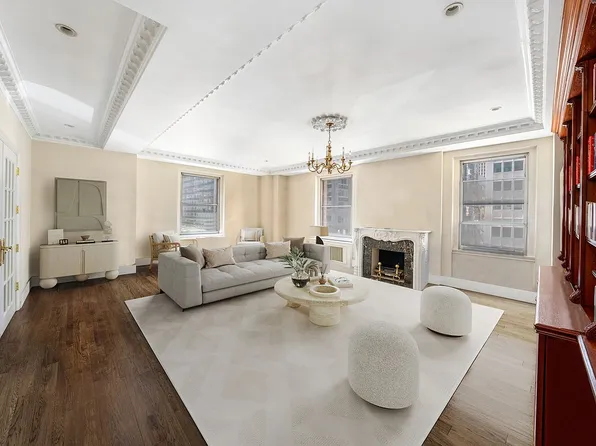 465 Park Ave APT 504, New York, NY 10022