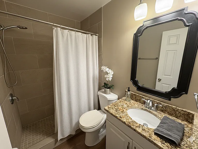 610 Kenwick Cir #103 — Photo 14