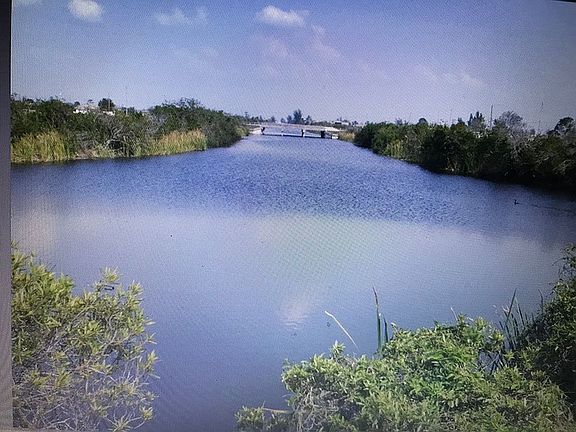 Gorgeous View from Backyard!