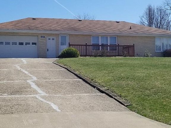 2nd image of 329 Garden Dr