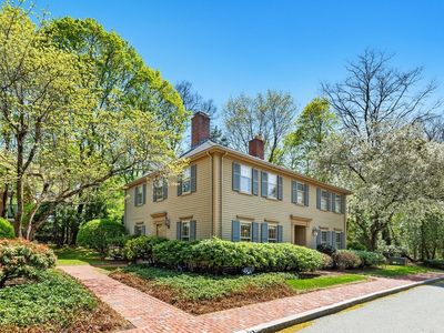 1505 Massachusetts Ave #6, Lexington, MA, 02420