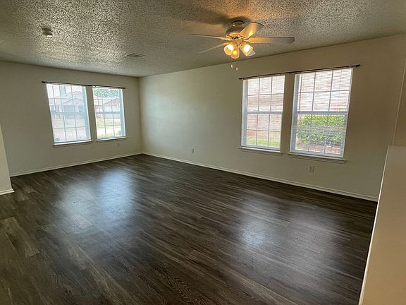 3rd image of 531 Nance Dr