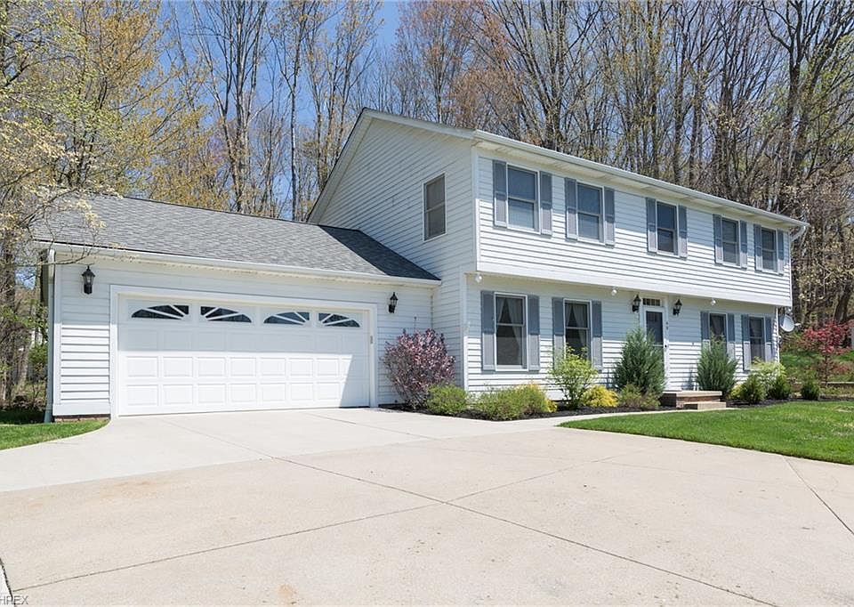 1st image of 40 Heather Ct