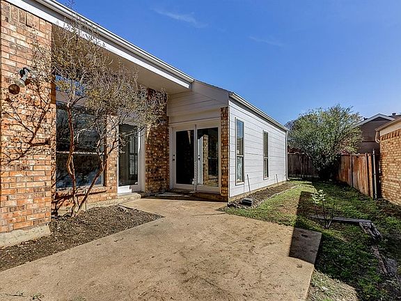 5th image of 4936 Courtside Dr